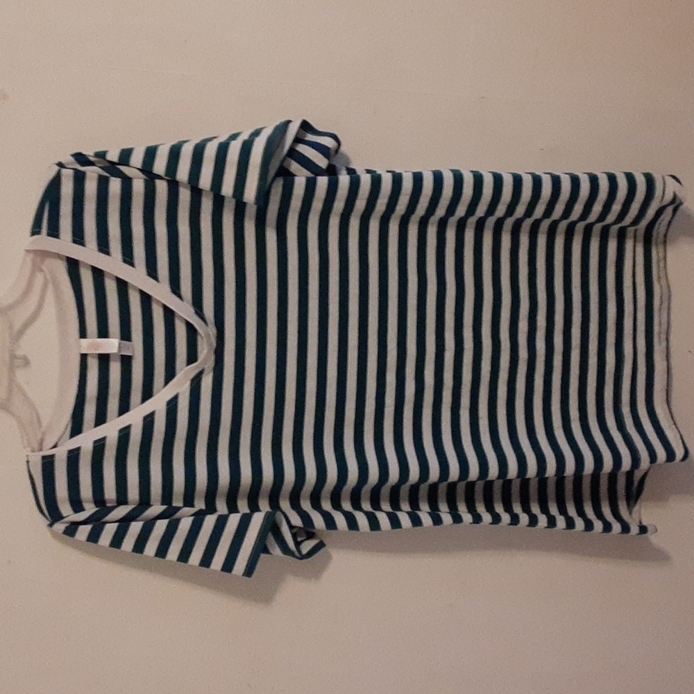 Lularoe short sleeve shirt